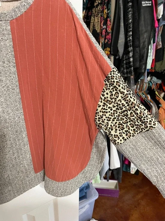 THML Gray Ribbed & Rust Panel Pullover - Picture 3 of 6